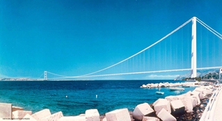 メッシナ海峡大橋の完成予想図（イタリア道路公団提供・共同）