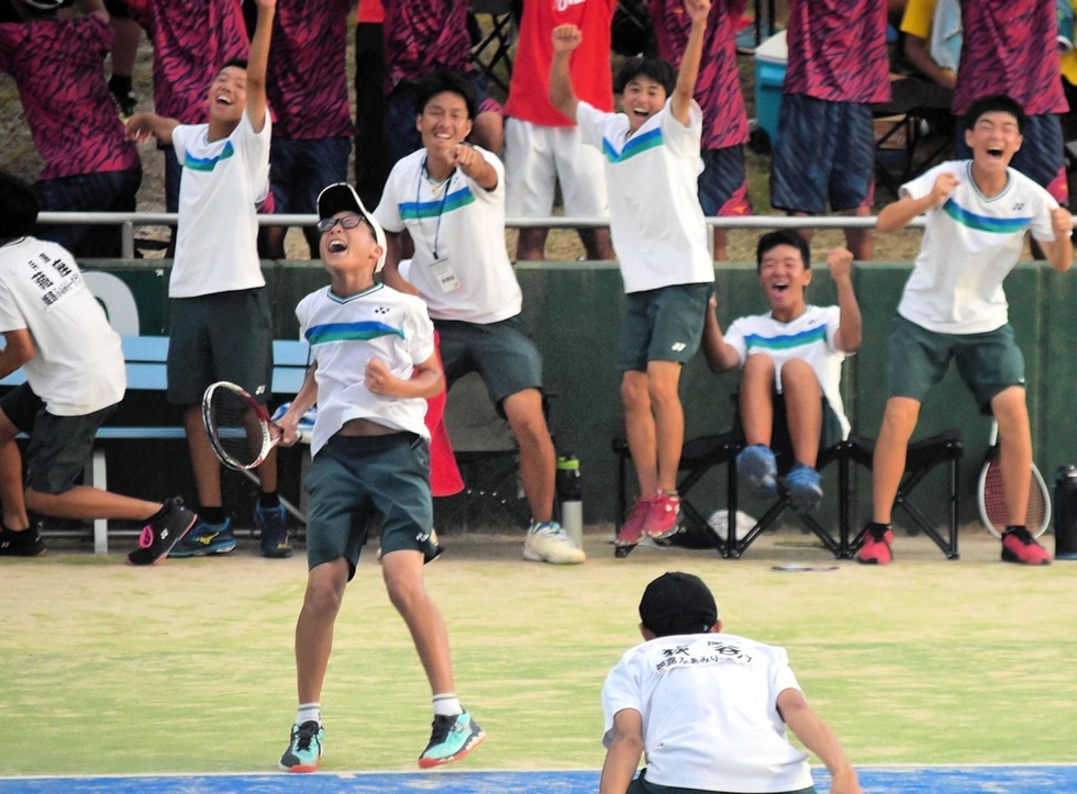 県中学総体 姫路ふぁみりー初優勝 ソフトテニス男子団体|27日付朝刊|神戸新聞NEXT