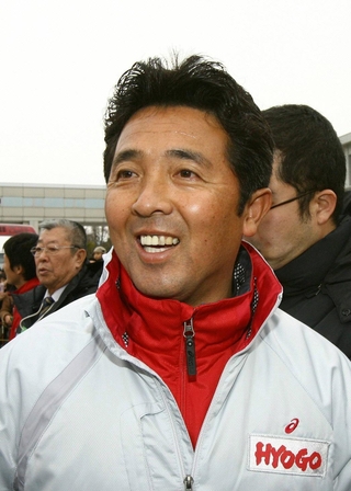 男子駅伝兵庫代表監督として計３度の優勝を飾った永里初さん＝２００７年１月、広島市