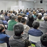 さまざまな意見が飛び交った播磨臨海地域道路の説明会＝高砂市高砂町松波町