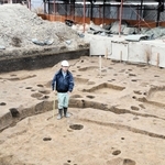 弥生時代から古墳時代にかけての竪穴建物跡が見つかった関ノ口遺跡＝姫路市網干区和久