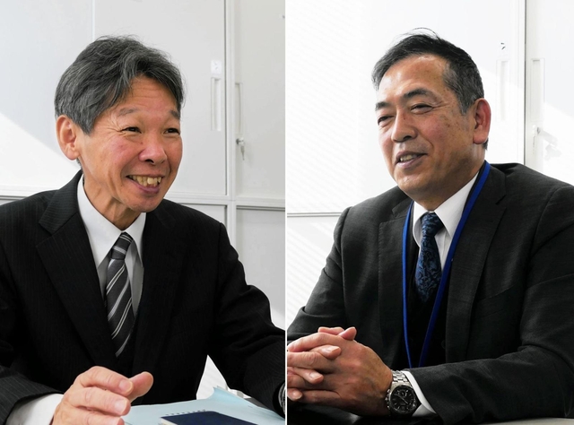 屋敷成治さん（右）と高見政人さん