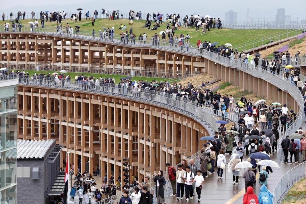 大阪・関西万博開幕 写真グラフ|リッチページA|神戸新聞NEXT