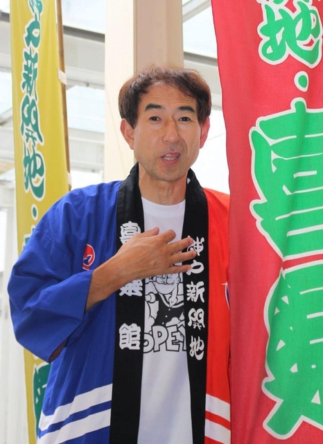 「無口な落語家」と紹介されることもある桂まめださん＝神戸市兵庫区新開地２、神戸新開地・喜楽館