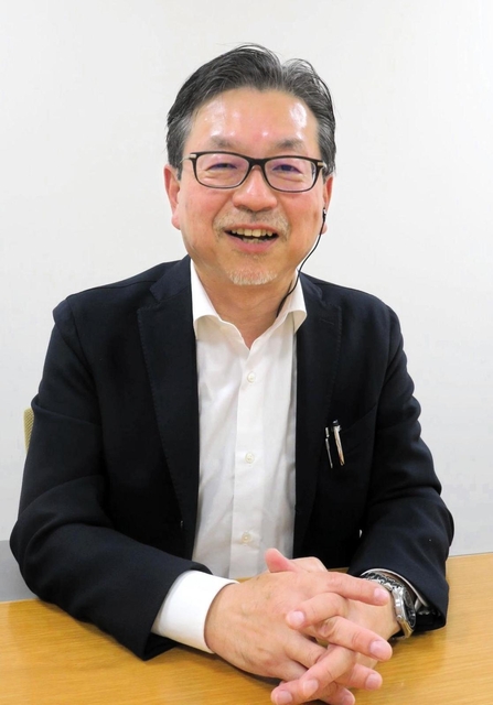 難聴の生きづらさについて語る松岡克尚教授＝西宮市上ケ原一番町