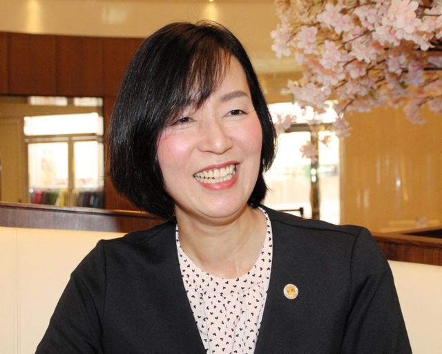 姫路城北マリッジサポート代表の名田貴子さん＝姫路市内