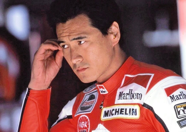 日本のエースライダーとして世界グランプリに参戦していた当時の平忠彦さん＝１９８７年、スペイン・ヘレスサーキット（写真提供：ライディングスポーツ）