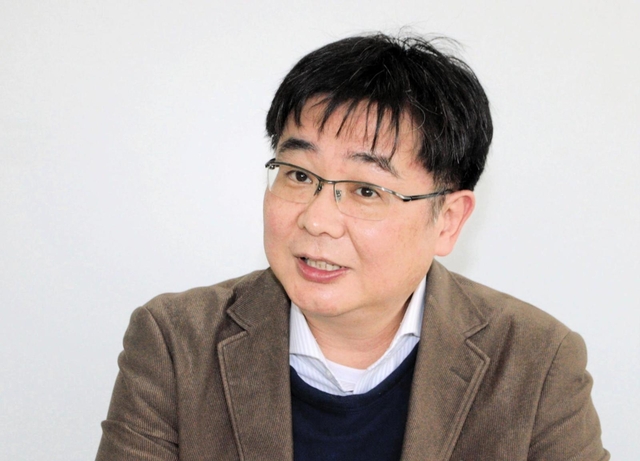 マンションの外部管理者（第三者管理）方式について話すマンション管理士の藤谷弘光さん＝神戸市内