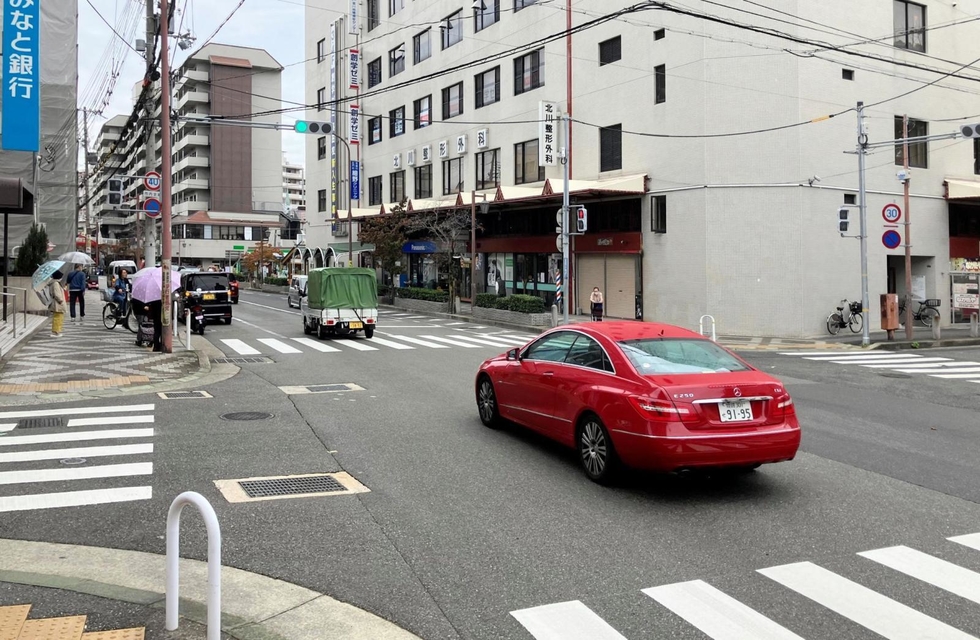 長田神社前の交差点＝神戸市長田区大塚町２