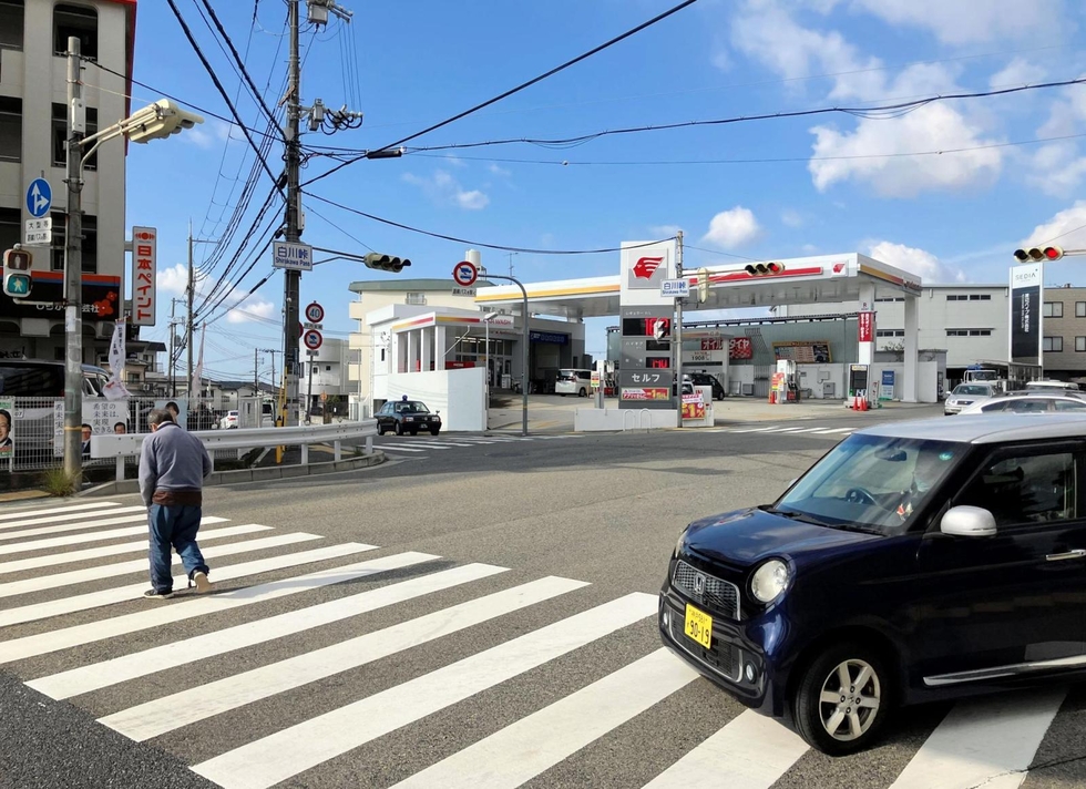白川峠交差点＝神戸市須磨区東白川台１