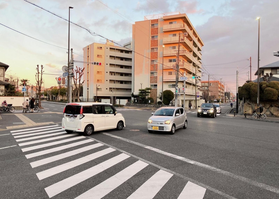 甲子園三保町交差点＝西宮市甲子園三保町