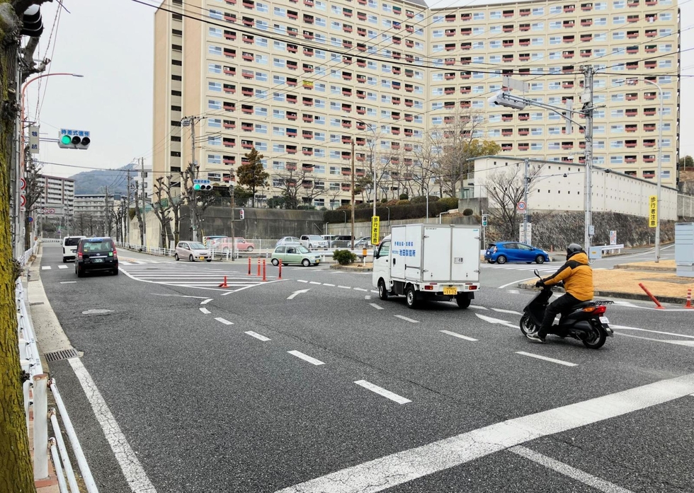 鵯越交差点＝神戸市兵庫区菊水町１０