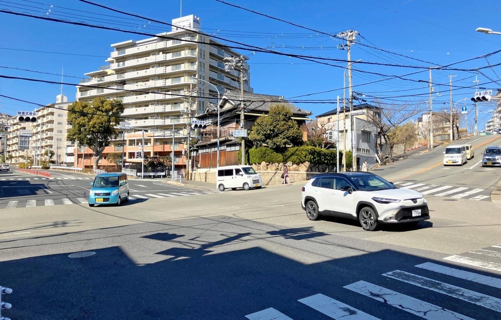 宮川町９丁目交差点＝神戸市長田区宮川町９