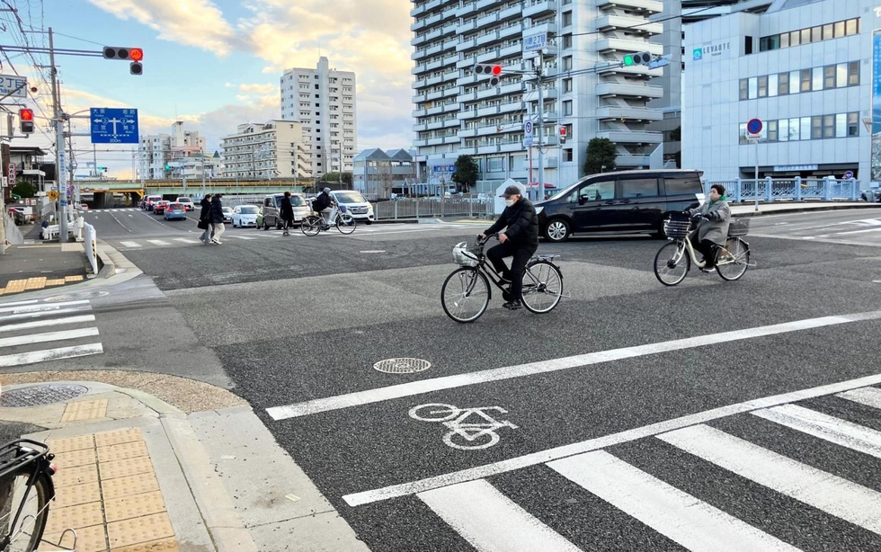 川原２丁目交差点＝神戸市垂水区川原２