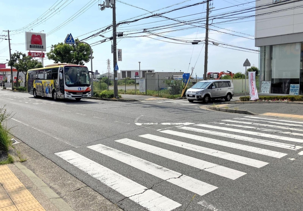 大蔵谷ＩＣ北側の交差点＝神戸市西区伊川谷町有瀬