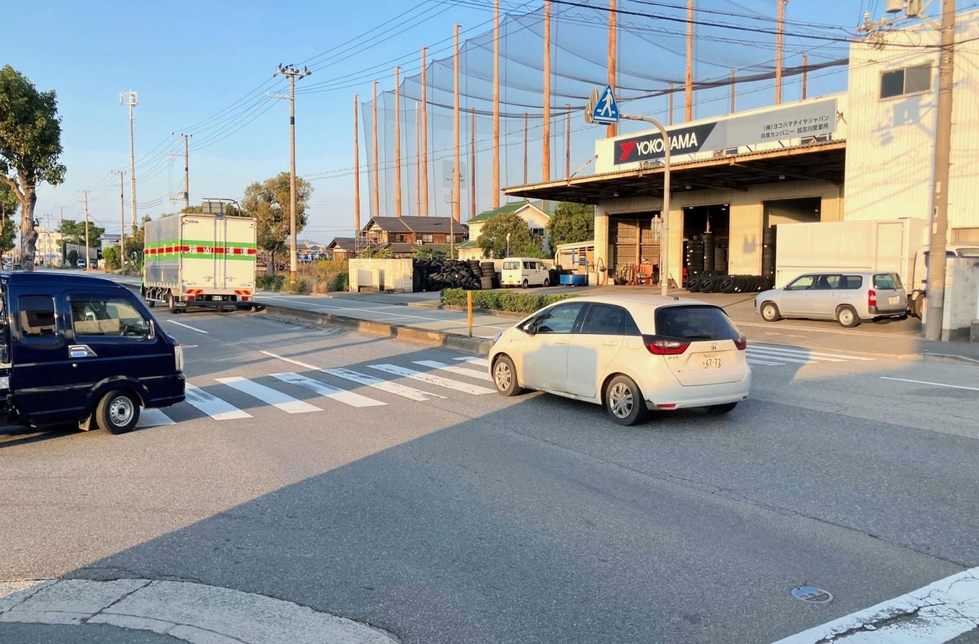 尾上町養田の交差点＝加古川市尾上町養田