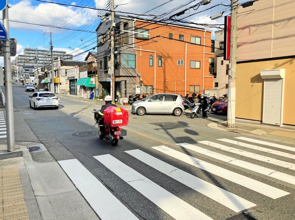 垂水郵便局前の交差点＝神戸市垂水区星陵台１