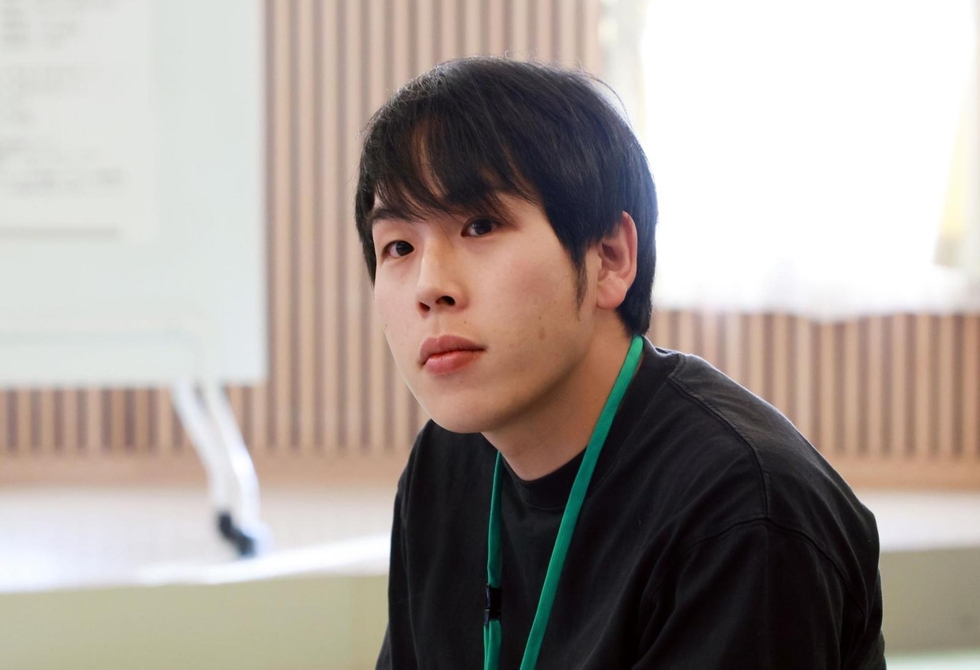 ３２歳になった中埜翔太さん＝神戸市東灘区本庄町１、神戸レインボーハウス（撮影・長嶺麻子）