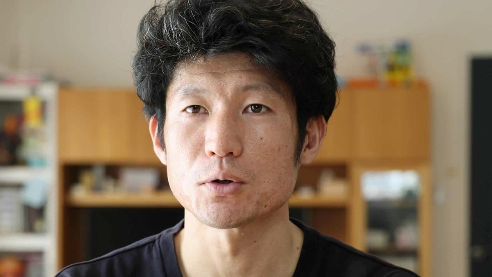 阪神・淡路大震災で母と弟を亡くした長谷川元気さん。遺族の視点から備えの大切さを訴えている＝神戸市垂水区（撮影・笠原次郎