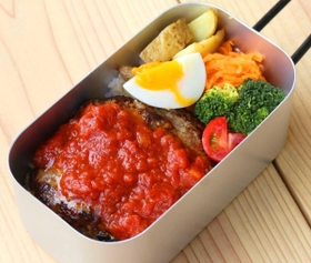 メスティン入りの「ＵＮＢＹボウル」＝三田市末