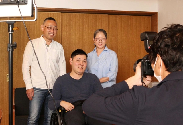 写真撮影をセットにしたサービスも開始＝三田市