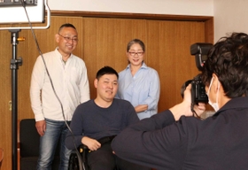 写真撮影をセットにしたサービスも開始＝三田市