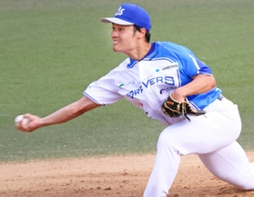 低いポイントからボールを放つ＝アメニスキッピースタジアム