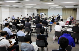 北神・三田地域の急性期医療の確保について話し合われた検討委員会の初会合＝神戸市内