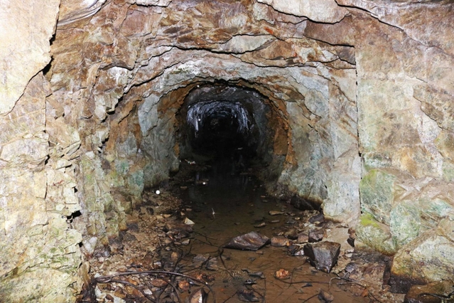未完成の兵器工場跡