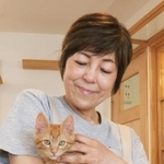 「猫結び」店主の喜道薫さん＝三田市駅前町