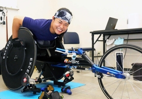 パラリンピック・パリ大会出場を目指す車いす陸上の北浦春香さん＝三田市