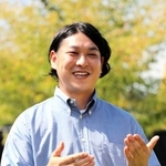 ドイツの国家資格「整形靴マイスター」を取得した北川大介さん＝三田市福島