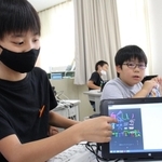 タイトル画面の文字を動かせるようにプログラミングした＝志手原小学校