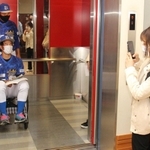 エレベーター内の広さも確認＝三田市天神１
