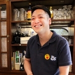 「気軽に来られる店にしたい」と話す北島悠平店主＝三田市相生町