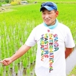発見した坊ケ内一成さん＝神戸市北区長尾町上津