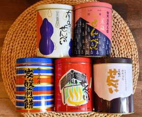 観光客に人気の炭酸せんべい