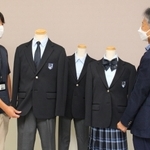 生徒や保護者の声を反映した新制服案＝狭間中学校