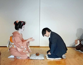 芸妓遊びの様子