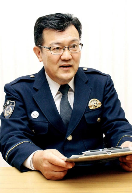 想定外のためにシミュレーションを繰り返す大切さを話す藤原副署長＝三田署
