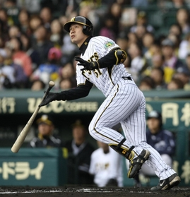 阪神タイガース時代の桜井さん＝阪神甲子園球場