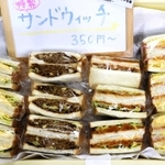 サンドイッチはテイクアウトでも販売＝三田市役所