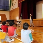 ネットを利用する際のモラルや注意点などを学んだ講習会＝三田市屋敷町