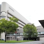 再編統合の是非が争点となっている市民病院＝三田市けやき台３