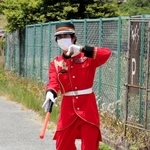 指先や足先の動きにも気を配る柏木滉介さん＝三田市末