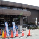 改修が進められているさんだ市民センター＝三田市三田町