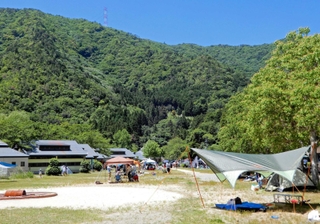 三田市直営で運営される方針が決まった野外活動センター（市提供）