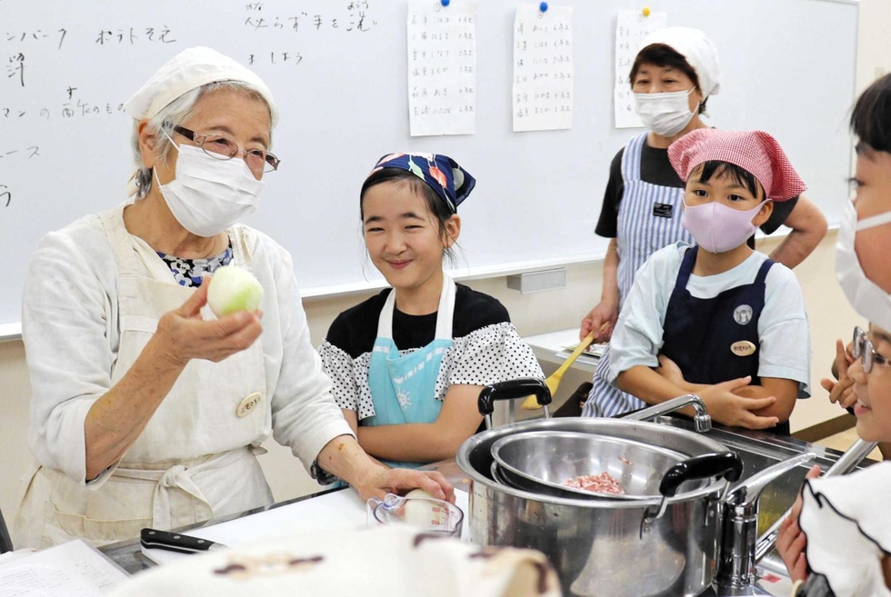 【中古】 イキイキさち子の家庭料理 イキイキさち子の家庭料理 村上祥子 - メルカリ