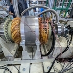 開発中の超電導発電機