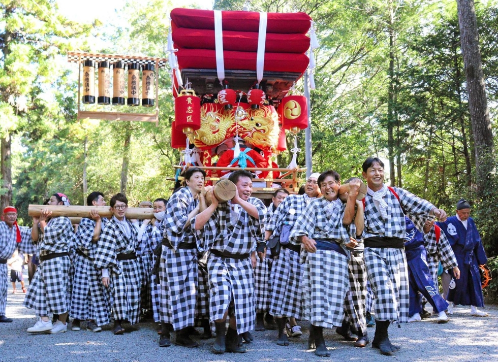 だんじり、みこし巡行 ニュータウンの住民加わり一体に 無形文化財の